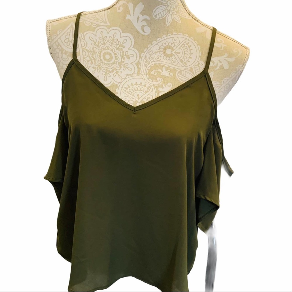 TOBI Amberly Cold Shoulder Top SMALL S Olive 1764 - Picture 6 of 7